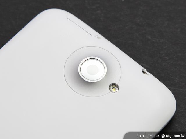 HTC One X外觀圖賞 耗電量、溫度測試揭密 HTC One X外觀圖賞 耗電量、溫度測試揭密
