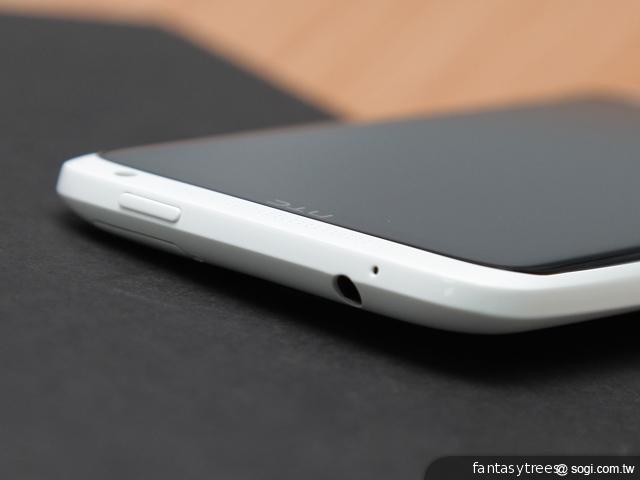 HTC One X外觀圖賞 耗電量、溫度測試揭密 HTC One X外觀圖賞 耗電量、溫度測試揭密