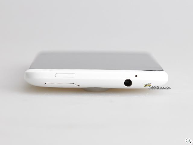 HTC One X外觀圖賞 耗電量、溫度測試揭密 HTC One X外觀圖賞 耗電量、溫度測試揭密