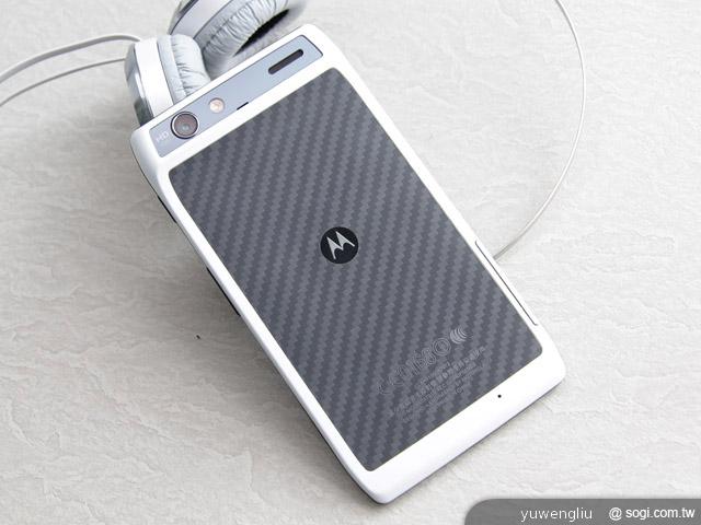 鐵三角ATH-ON303耳機 搭配XT910星潮白更時尚 鐵三角ATH-ON303耳機 搭配XT910星潮白更時尚