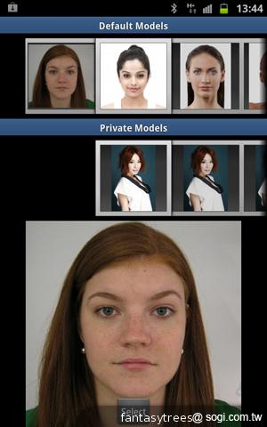 三星GALAXY Note、S II粉桃新色 找來Hebe代言 三星GALAXY Note、S II粉桃新色 找來Hebe代言