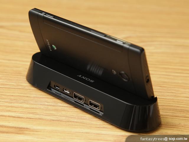 Sony XPERIA ion鋁鎂合金質感、大螢幕旗艦現身 Sony XPERIA ion鋁鎂合金質感、大螢幕旗艦現身