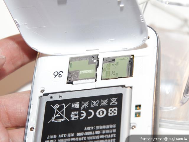 三星GALAXY S III外觀直擊 質感特色搶先看 三星GALAXY S III外觀直擊 質感特色搶先看