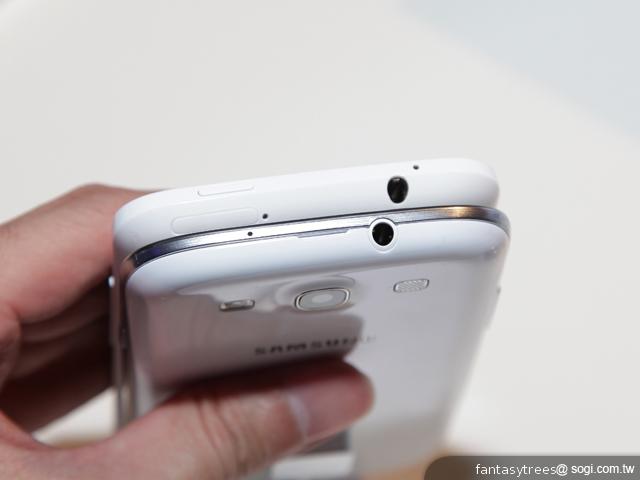 三星GALAXY S III、HTC One X倫敦比拼大公開 三星GALAXY S III、HTC One X倫敦比拼大公開