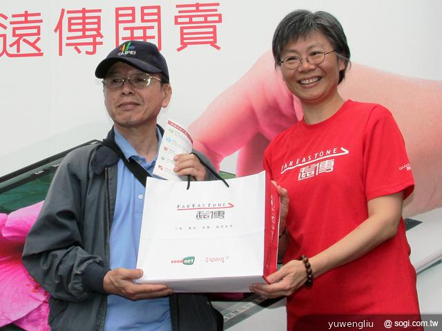 全新iPad平板電腦 台灣上市 電信、通路齊開賣 全新iPad平板電腦 台灣上市 電信、通路齊開賣