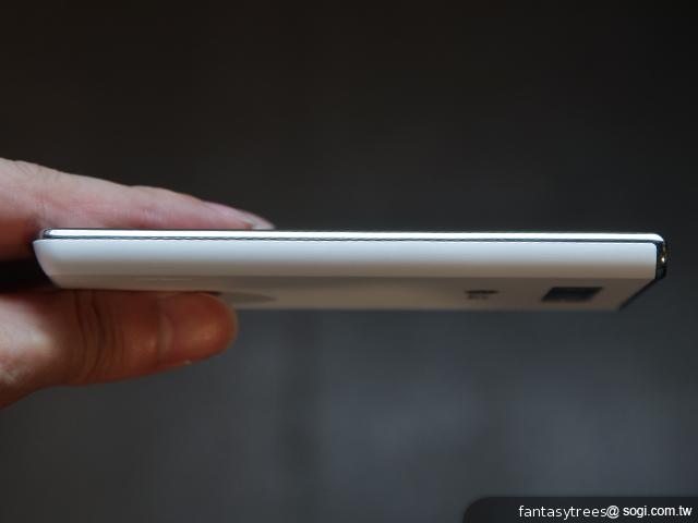 4.3吋智慧型手機LG Optimus L7 萬元有找 4.3吋智慧型手機LG Optimus L7 萬元有找