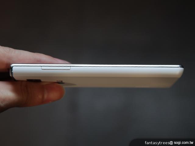 4.3吋智慧型手機LG Optimus L7 萬元有找 4.3吋智慧型手機LG Optimus L7 萬元有找