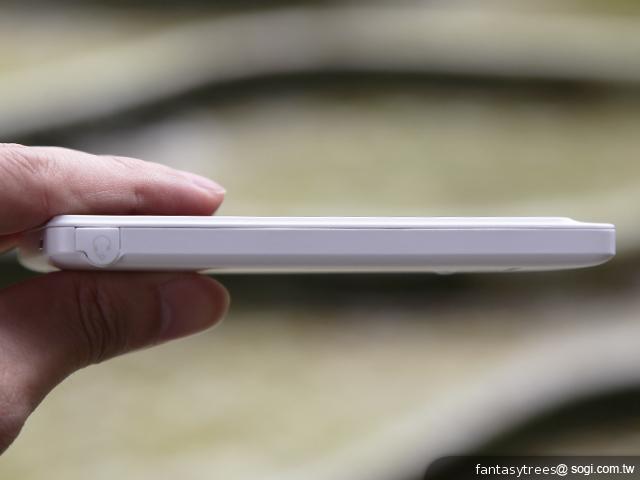 Sony Xperia go、acro S防水新寵 台灣第三季開賣 Sony Xperia go、acro S防水新寵 台灣第三季開賣