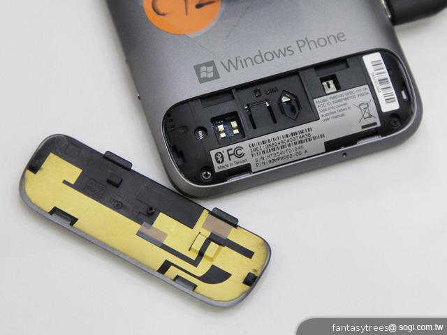 NOKIA Lumia 900、HTC TITAN II 微軟展場雙雄爭霸 NOKIA Lumia 900、HTC TITAN II 微軟展場雙雄爭霸