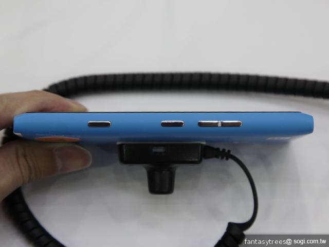 NOKIA Lumia 900、HTC TITAN II 微軟展場雙雄爭霸 NOKIA Lumia 900、HTC TITAN II 微軟展場雙雄爭霸