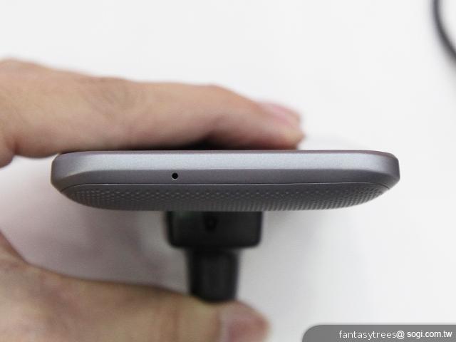 NOKIA Lumia 900、HTC TITAN II 微軟展場雙雄爭霸 NOKIA Lumia 900、HTC TITAN II 微軟展場雙雄爭霸