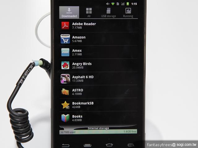 英特爾展場手機力推 XOLO X900、Lenovo LePhone K800 英特爾展場手機力推 XOLO X900、Lenovo LePhone K800