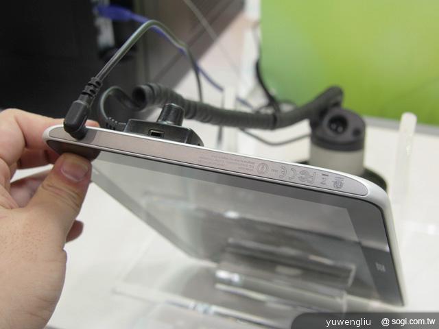 宏碁發表ICONIA A700等多款平板、手機【Computex 2012】 宏碁發表ICONIA A700等多款平板、手機【Computex 2012】