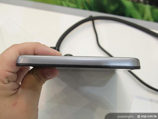 宏碁發表ICONIA A700等多款平板、手機【Computex 2012】 宏碁發表ICONIA A700等多款平板、手機【Computex 2012】