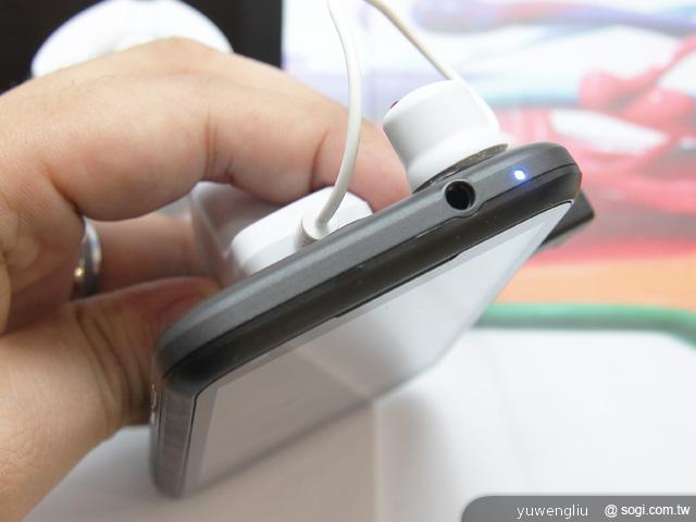 GSmart M1348雙卡機初曝光 G1342、G1362同參展【Computex 2012】 GSmart M1348雙卡機初曝光 G1342、G1362同參展【Computex 2012】