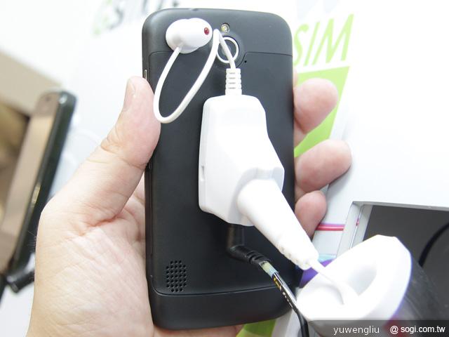 GSmart M1348雙卡機初曝光 G1342、G1362同參展【Computex 2012】 GSmart M1348雙卡機初曝光 G1342、G1362同參展【Computex 2012】