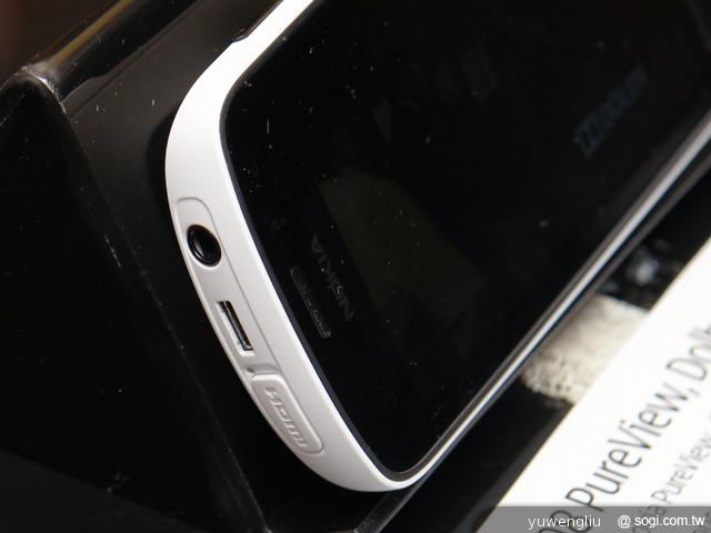 NOKIA 808 PureView台灣杜比展示意外現身【Computex 2012】 NOKIA 808 PureView台灣杜比展示意外現身【Computex 2012】
