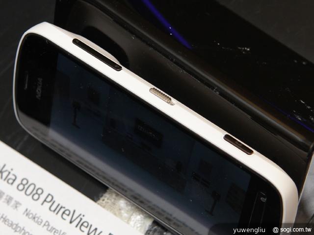 NOKIA 808 PureView台灣杜比展示意外現身【Computex 2012】 NOKIA 808 PureView台灣杜比展示意外現身【Computex 2012】