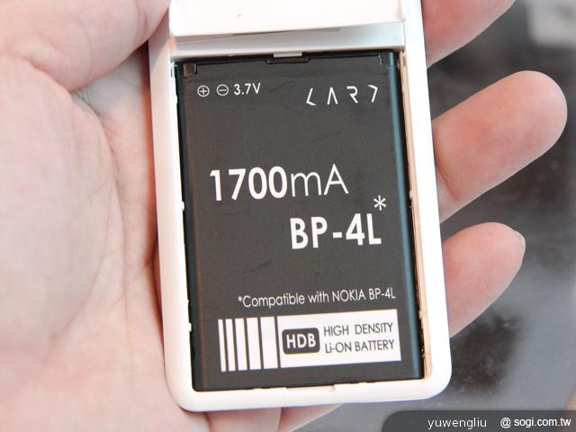 甲子新加坡國慶版CARD PHONE與新款配件賞析【Computex 2012】 甲子新加坡國慶版CARD PHONE與新款配件賞析【Computex 2012】