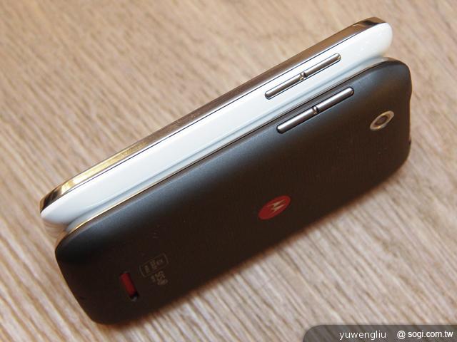 MOTO MOTOSMART MIX XT550 主打杜比SRS雙音效 MOTO MOTOSMART MIX XT550 主打杜比SRS雙音效