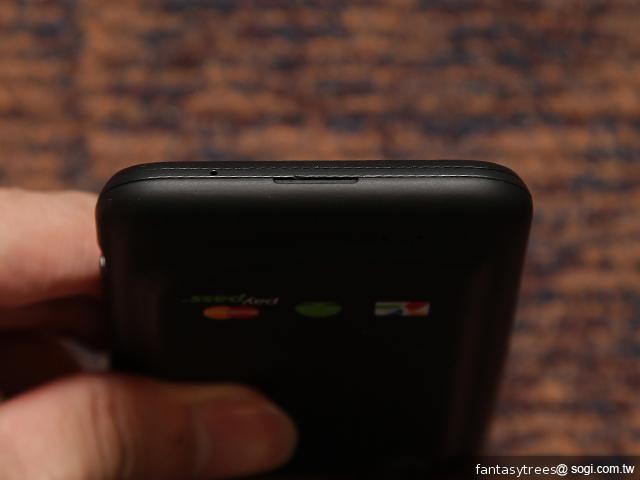 HTC Incredible E NFC行動悠遊聯名卡手機 台灣亮相