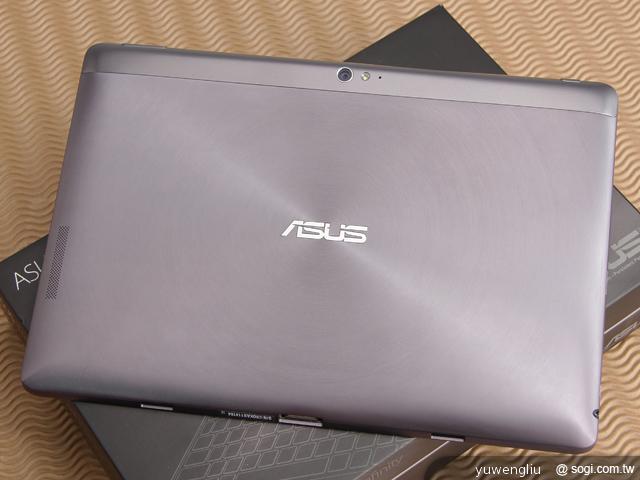 華碩四核心平板TF700T 至尊無限進化出擊 華碩四核心平板TF700T 至尊無限進化出擊