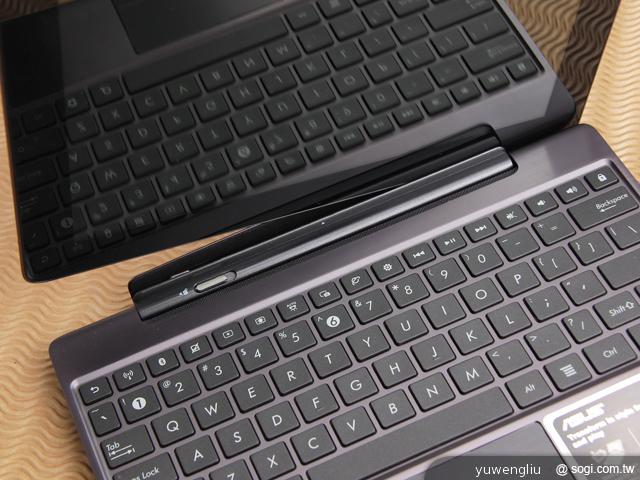 華碩四核心平板TF700T 至尊無限進化出擊 華碩四核心平板TF700T 至尊無限進化出擊