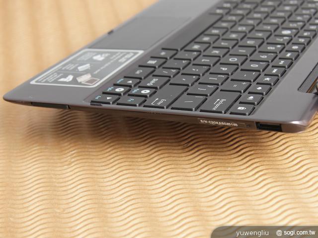 華碩四核心平板TF700T 至尊無限進化出擊 華碩四核心平板TF700T 至尊無限進化出擊