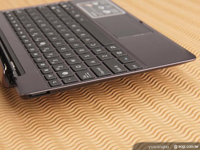 華碩四核心平板TF700T 至尊無限進化出擊 華碩四核心平板TF700T 至尊無限進化出擊