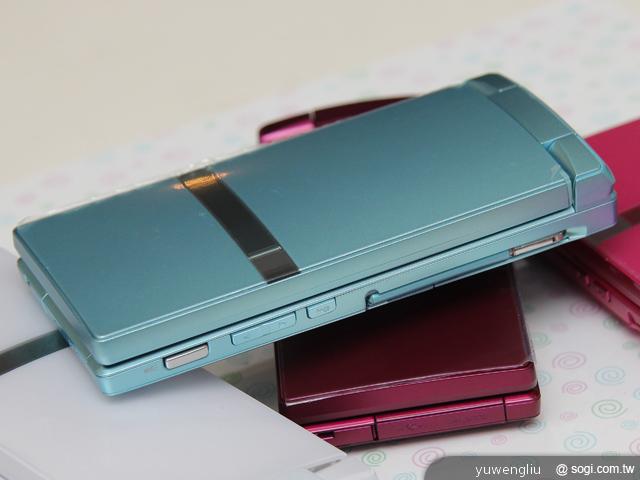 Sharp 007SH 智慧日系摺疊自拍高手 Sharp 007SH 智慧日系摺疊自拍高手