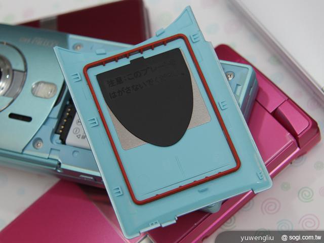 Sharp 007SH 智慧日系摺疊自拍高手 Sharp 007SH 智慧日系摺疊自拍高手