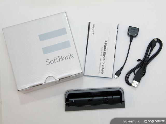 Sharp 007SH 智慧日系摺疊自拍高手 Sharp 007SH 智慧日系摺疊自拍高手