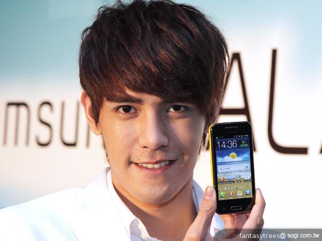 三星GALAXY Beam微投影手機 七月中開賣 三星GALAXY Beam微投影手機 七月中開賣