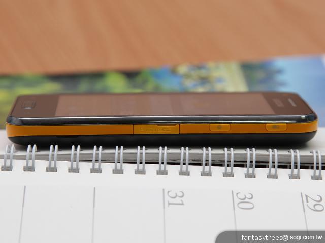 三星GALAXY Beam微投影手機 輕鬆打造50吋大視界