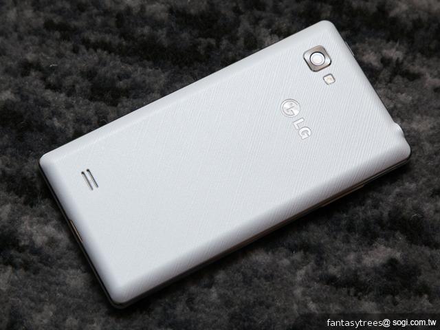 LG Optimus 4X HD四核旗艦2萬有找 預購贈藍牙耳機 LG Optimus 4X HD四核旗艦2萬有找 預購贈藍牙耳機