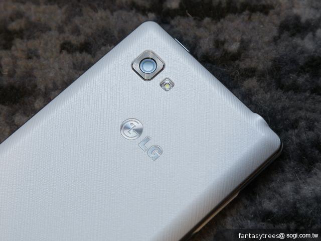 LG Optimus 4X HD四核旗艦2萬有找 預購贈藍牙耳機 LG Optimus 4X HD四核旗艦2萬有找 預購贈藍牙耳機