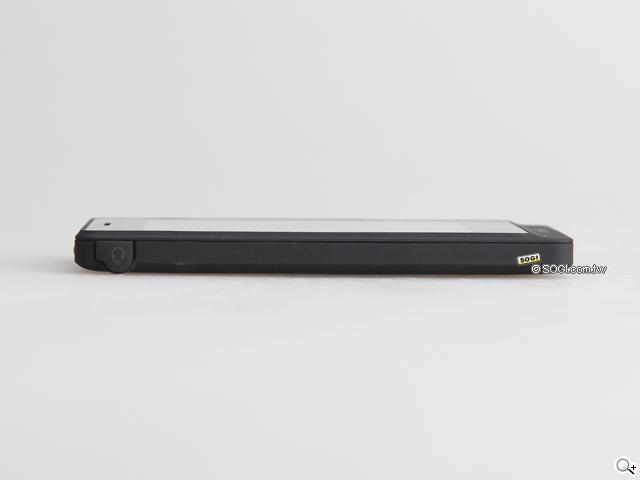 Sony XPERIA go 短小精悍的防水雙核智慧新選