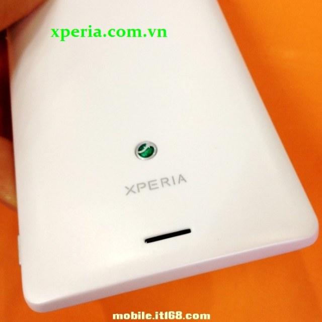 Sony Xperia GX國際版通過FCC認證 實機照曝光 Sony Xperia GX國際版通過FCC認證 實機照曝光