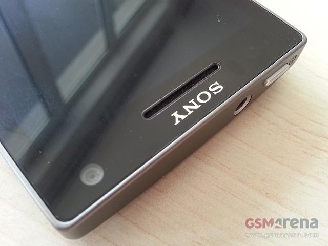 索尼Xperia SL LT26ii現身 配備1.7GHz雙核處理器 索尼Xperia SL LT26ii現身 配備1.7GHz雙核處理器