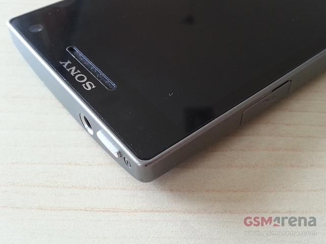 索尼Xperia SL LT26ii現身 配備1.7GHz雙核處理器 索尼Xperia SL LT26ii現身 配備1.7GHz雙核處理器