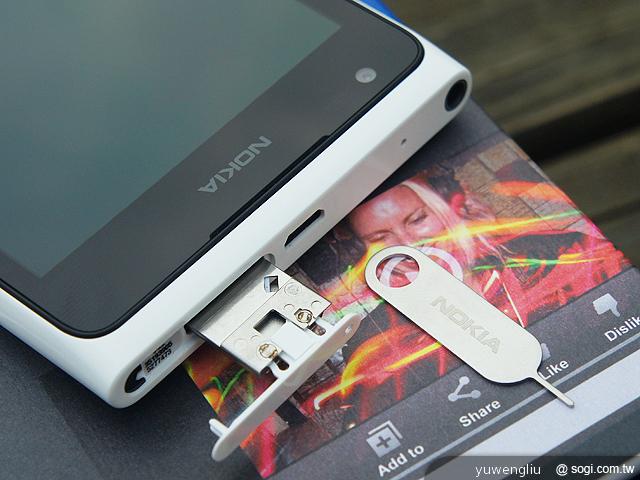 NOKIA Lumia 900 末代WP7機皇的逆襲 NOKIA Lumia 900 末代WP7機皇的逆襲