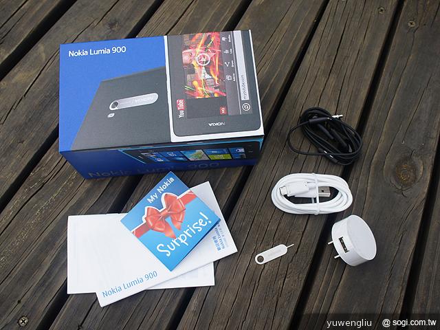NOKIA Lumia 900 末代WP7機皇的逆襲 NOKIA Lumia 900 末代WP7機皇的逆襲