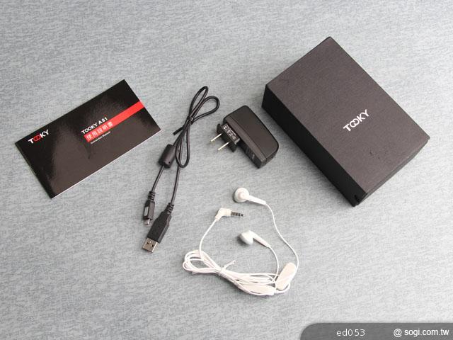 貌似iPhone的安卓雙卡智慧手機 TOOKY A81 貌似iPhone的安卓雙卡智慧手機 TOOKY A81