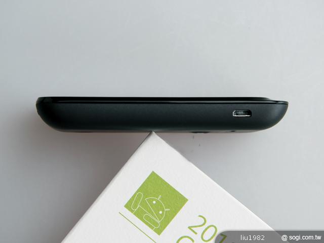 輕巧便攜的入門智慧機 Sony Xperia tipo 輕巧便攜的入門智慧機 Sony Xperia tipo