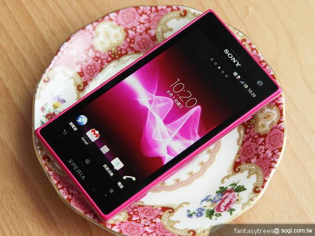 Sony Xperia acro S 高規格防水智慧旗艦 Sony Xperia acro S 高規格防水智慧旗艦