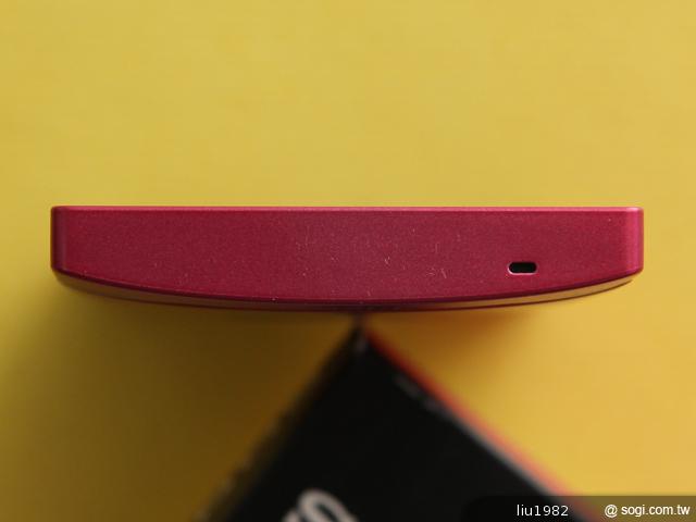 Sony Xperia P摩登粉新色入手開箱 Sony Xperia P摩登粉新色入手開箱