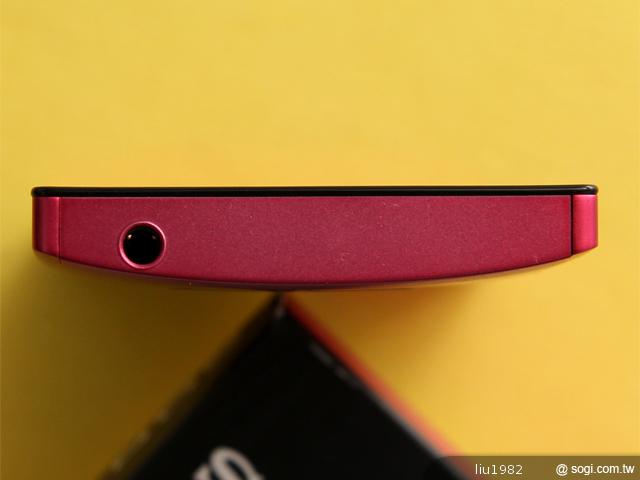 Sony Xperia P摩登粉新色入手開箱 Sony Xperia P摩登粉新色入手開箱