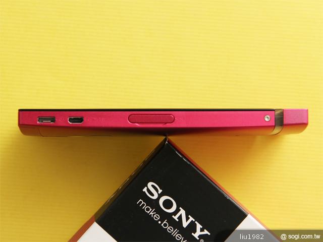 Sony Xperia P摩登粉新色入手開箱 Sony Xperia P摩登粉新色入手開箱