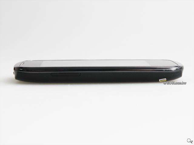 外型小巧的遠傳第3代小精靈 IDEOS Y 200 外型小巧的遠傳第3代小精靈 IDEOS Y 200
