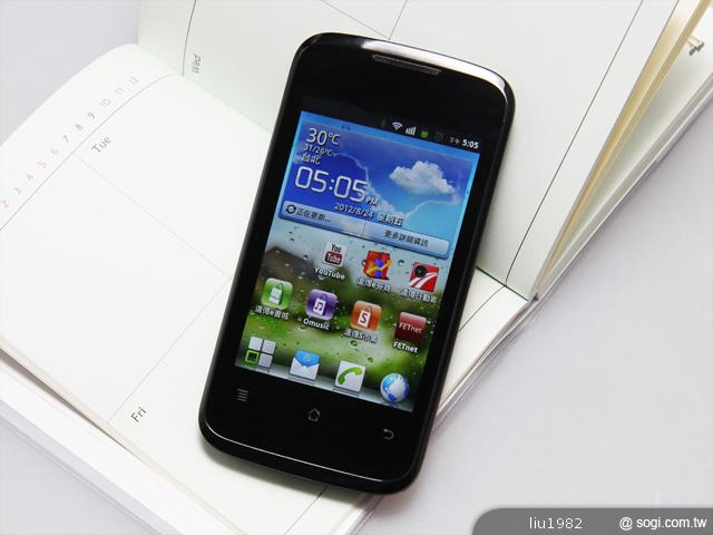 外型小巧的遠傳第3代小精靈 IDEOS Y 200 外型小巧的遠傳第3代小精靈 IDEOS Y 200